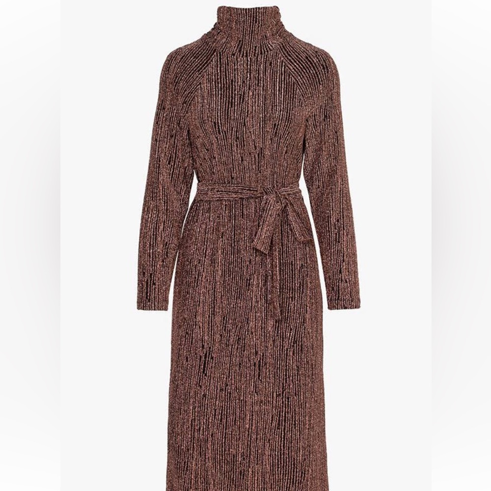 Stretchy knit dress , Mock neck, long sleeve,matching waist tie